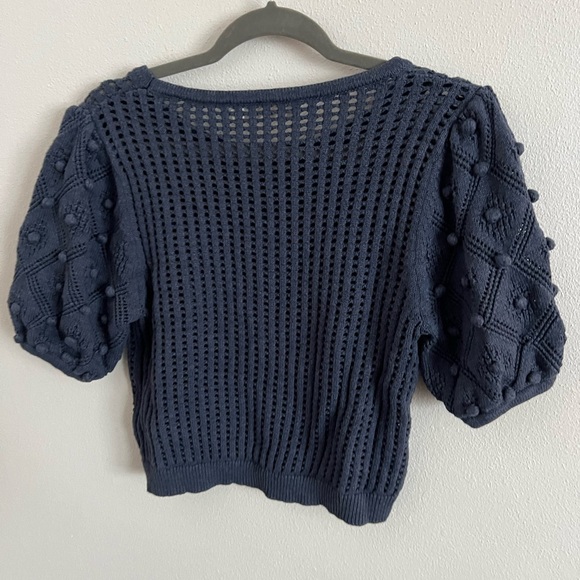 One Grey Day Los Angeles Blue Puff Open Knit Sleeve Sweater, size small - Picture 5 of 6